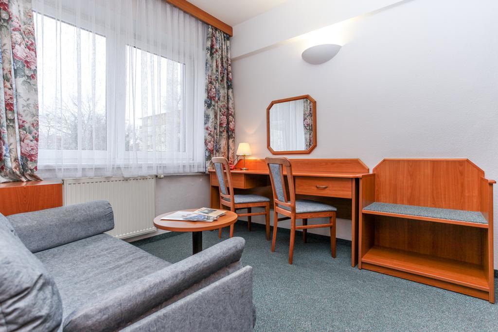 Astra Hotel