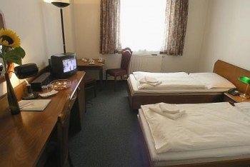 Otel Astra 3*