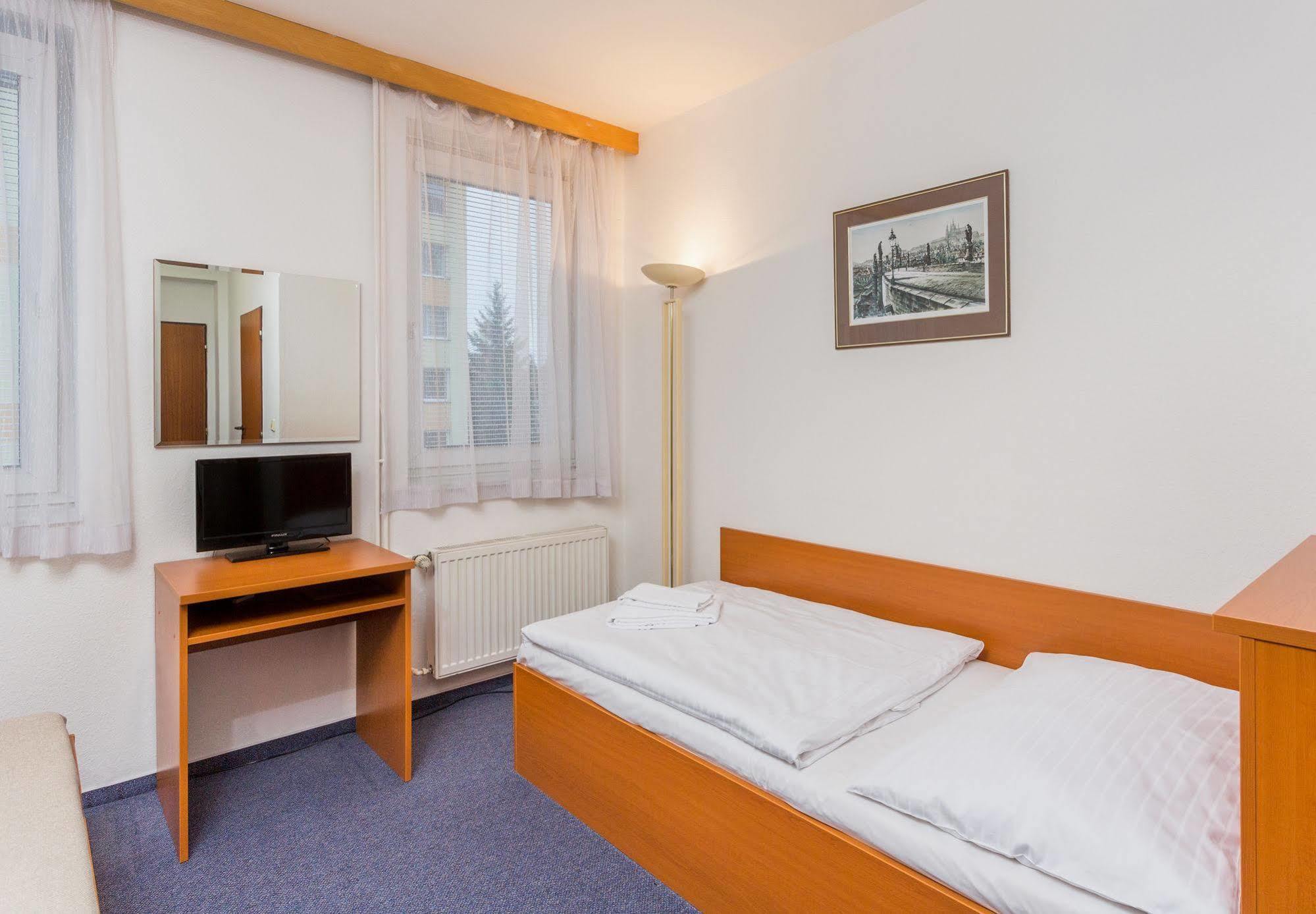 Astra Otel Prag